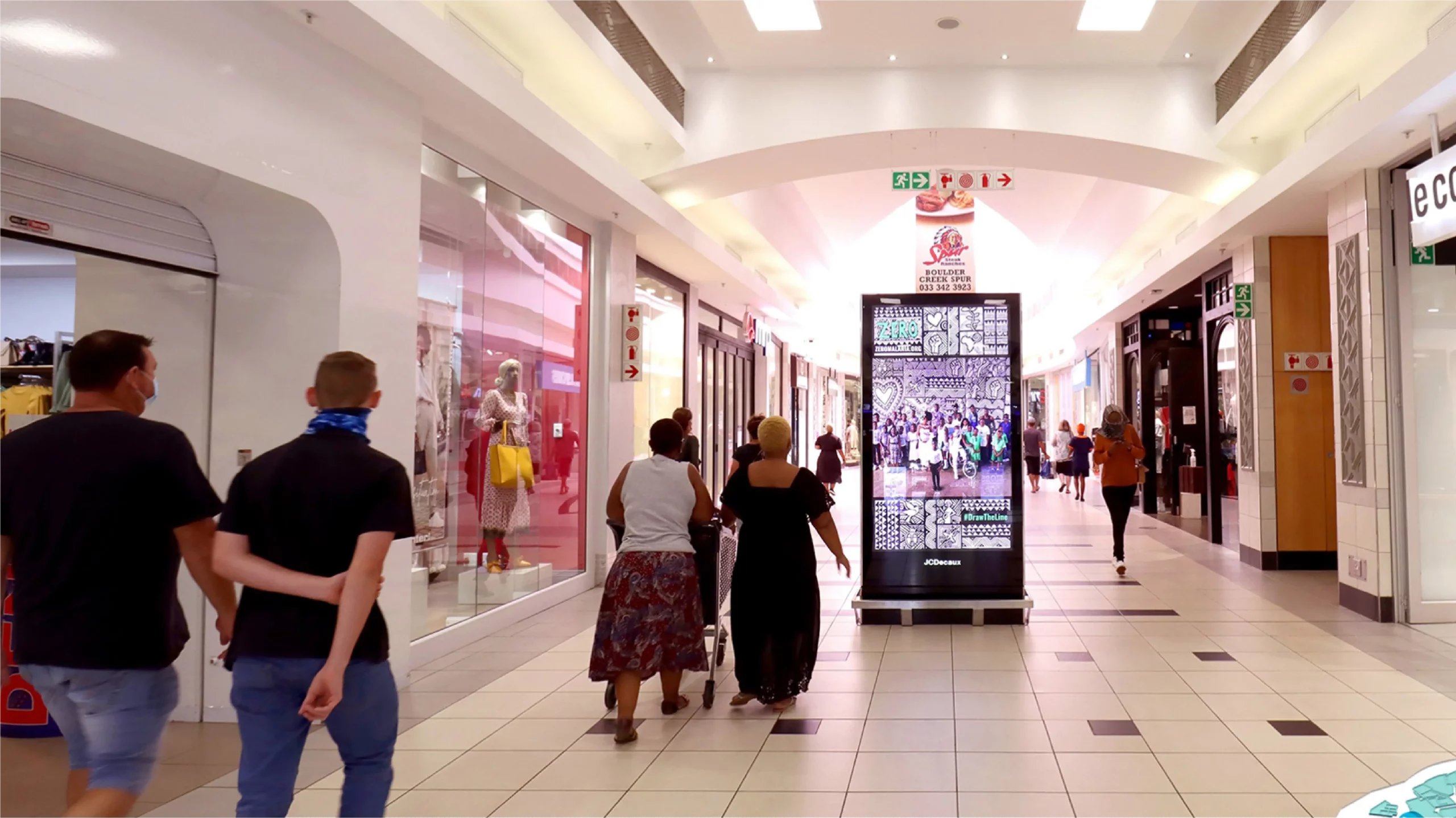 mall & place based media